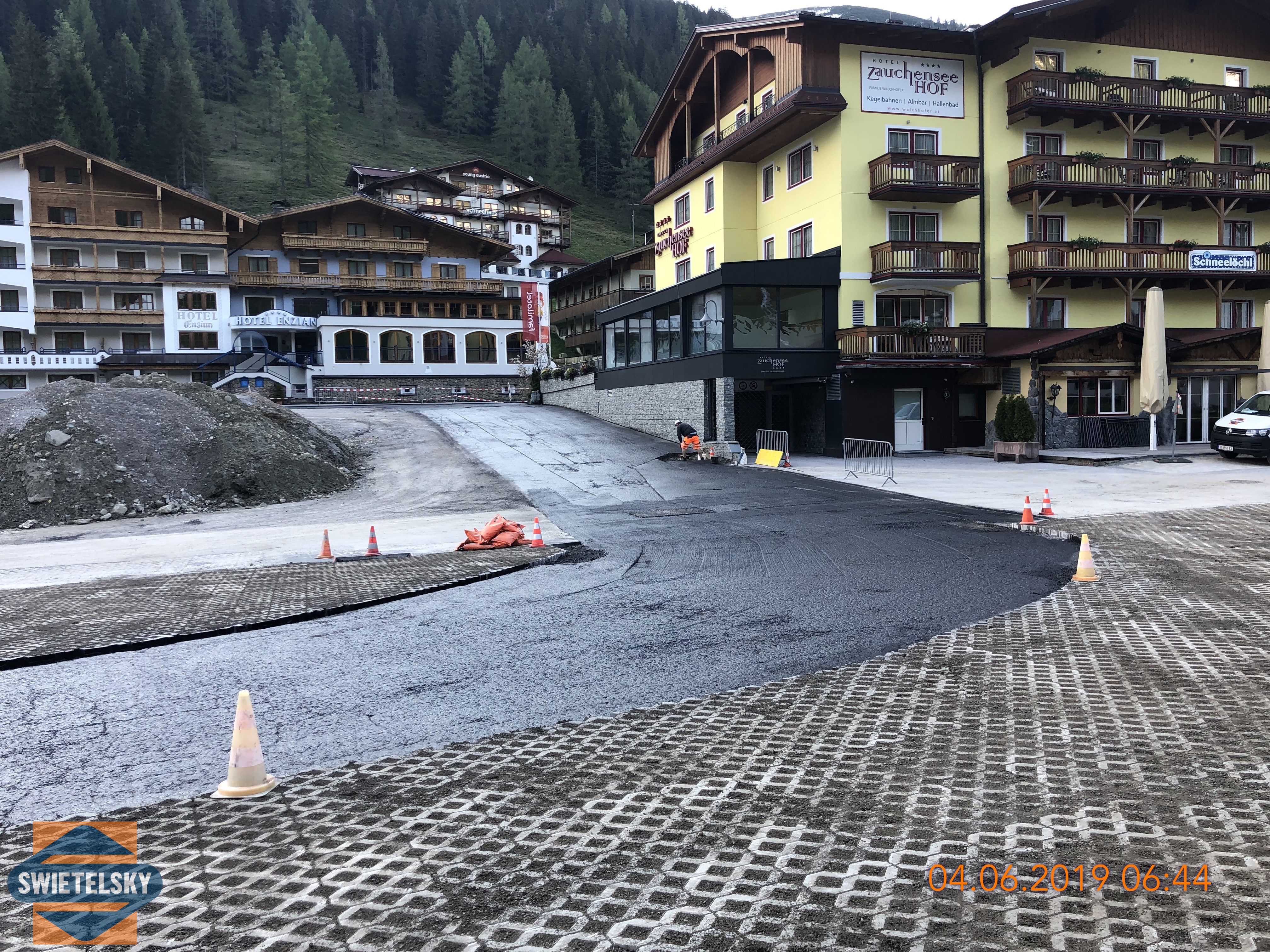 Zauchensee Liftgesellschaft Parkplatzsanierung - Road and bridge construction