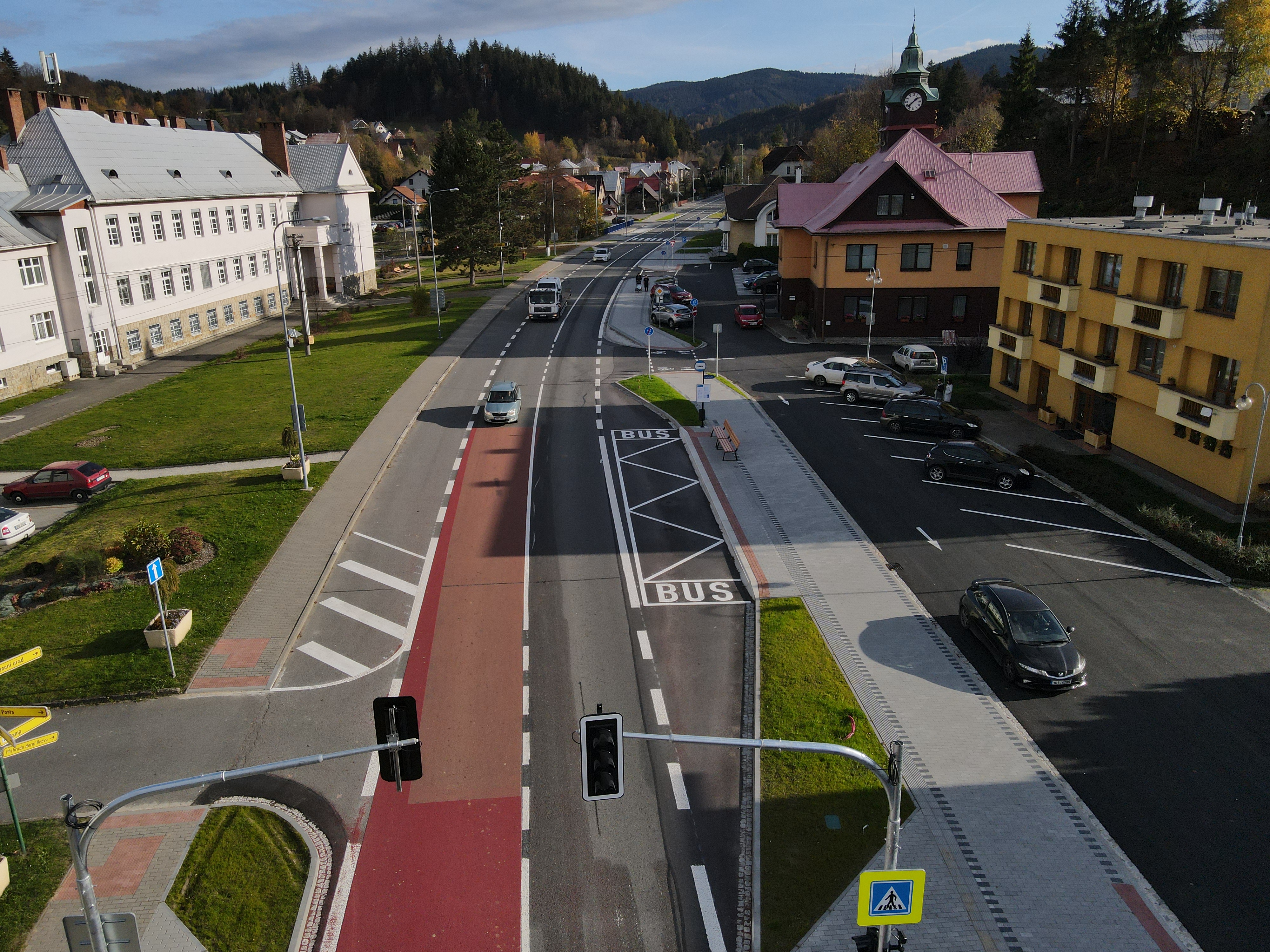 Horní Bečva – výstavba cyklostezky centrem obce - Road and bridge construction
