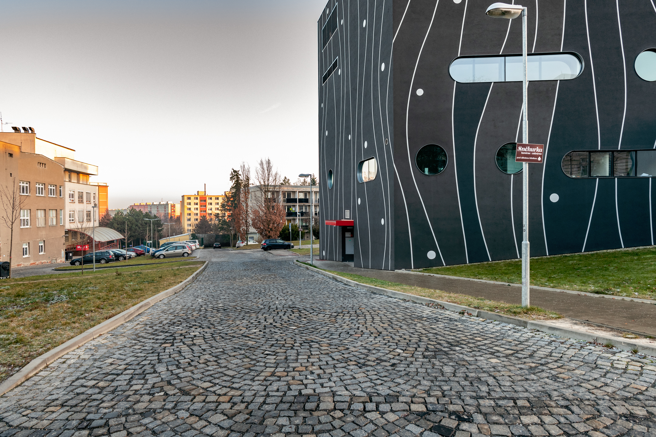 Olomouc – realizace parkoviště u Fakultní nemocnice Olomouc - Road and bridge construction