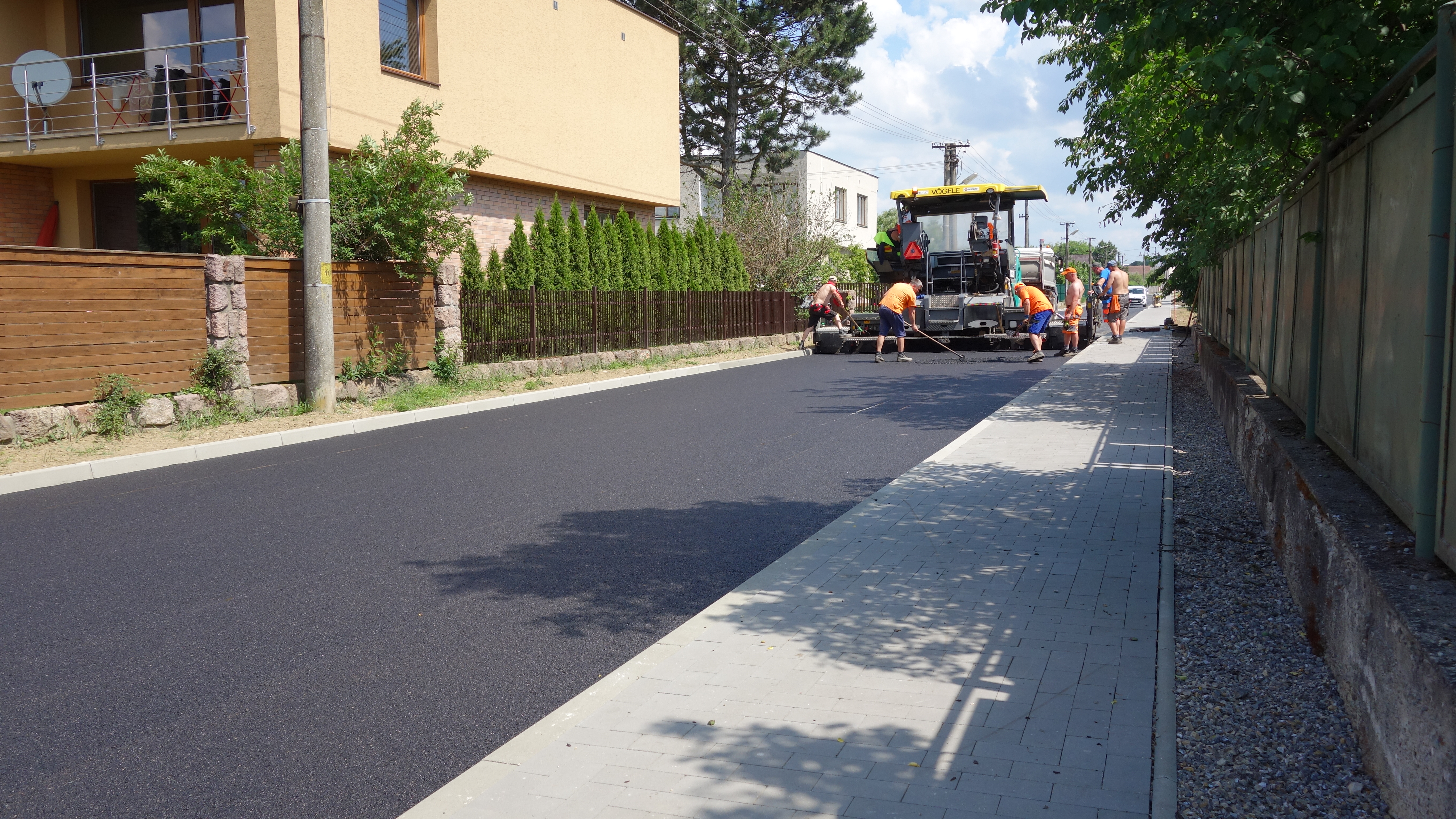 Miestne komunikácie v obci Trenčianska Tepla - Road and bridge construction