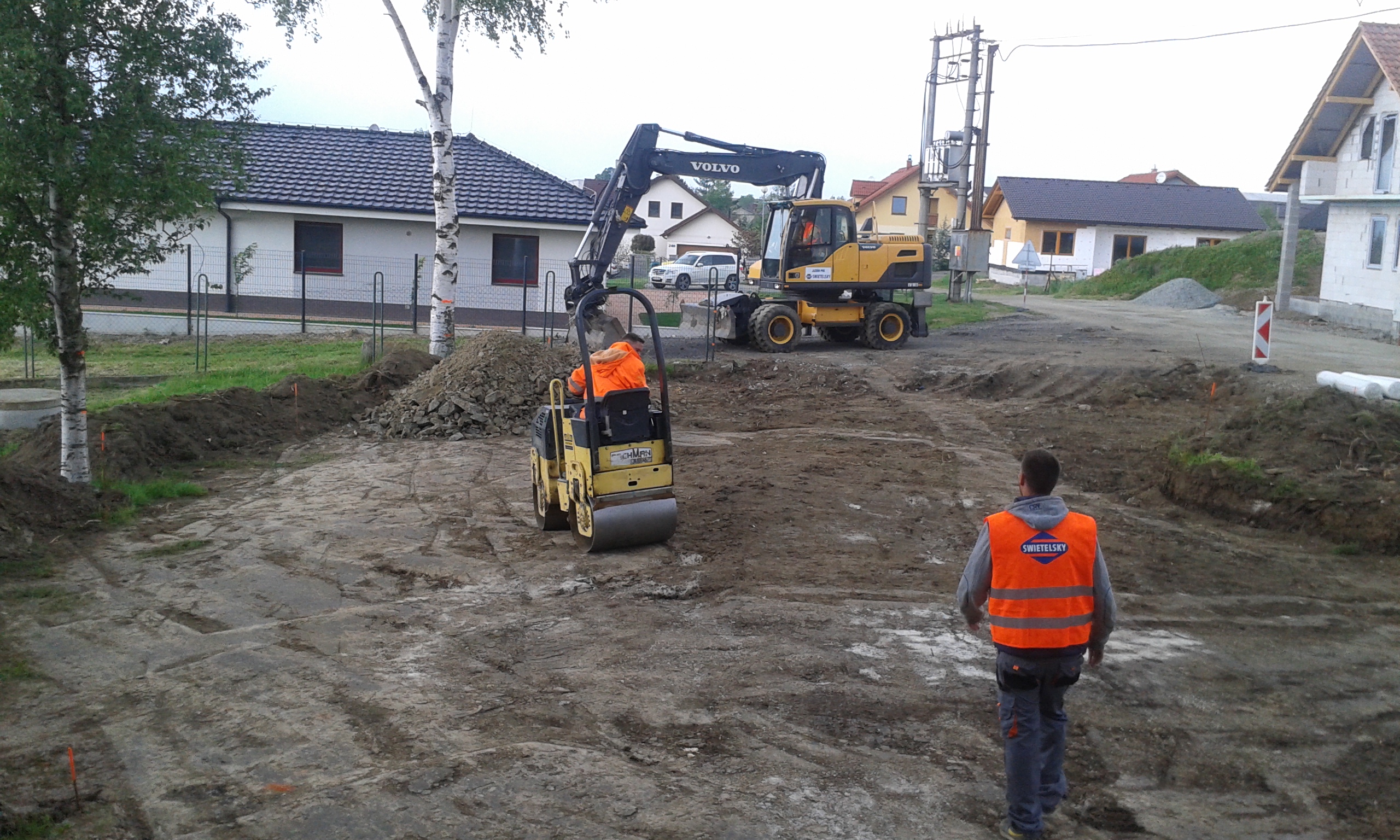 Rekonštrukcia otoče pre autobusovú dopravu v Diakovej - Road and bridge construction