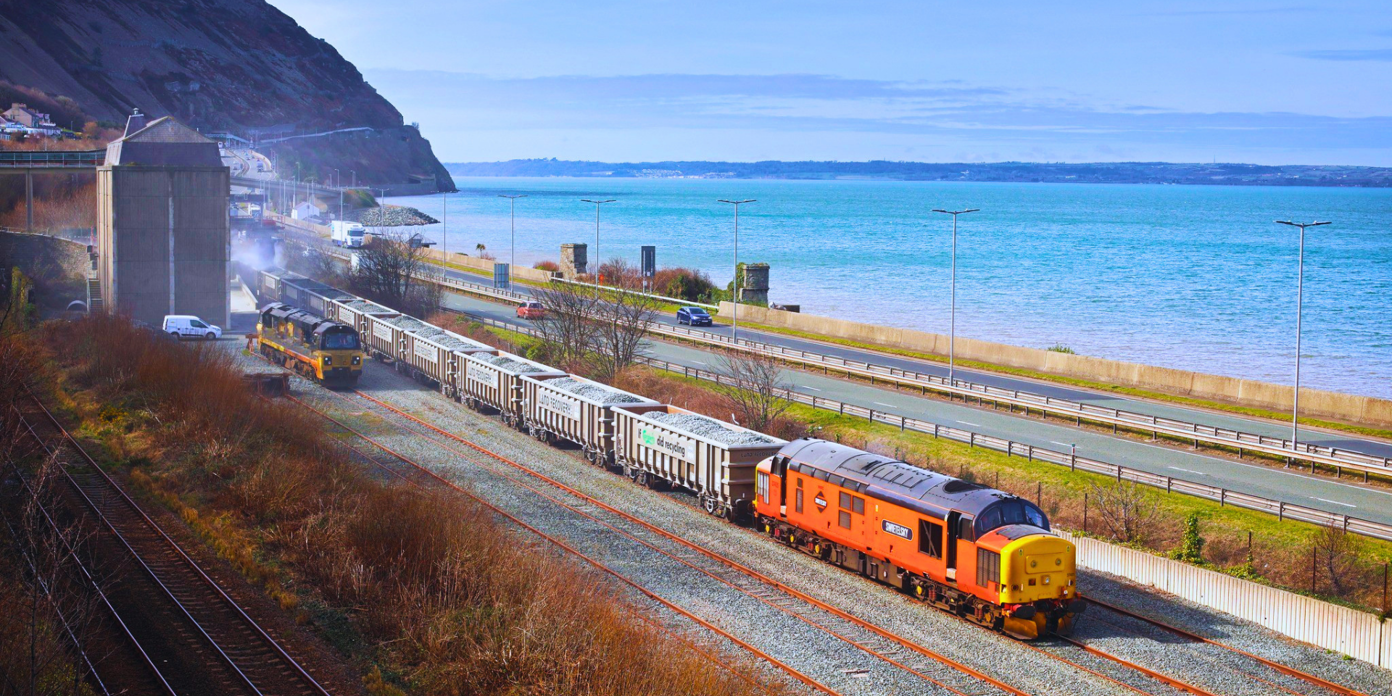 Blue And White Modern Business Project Presentation (11)