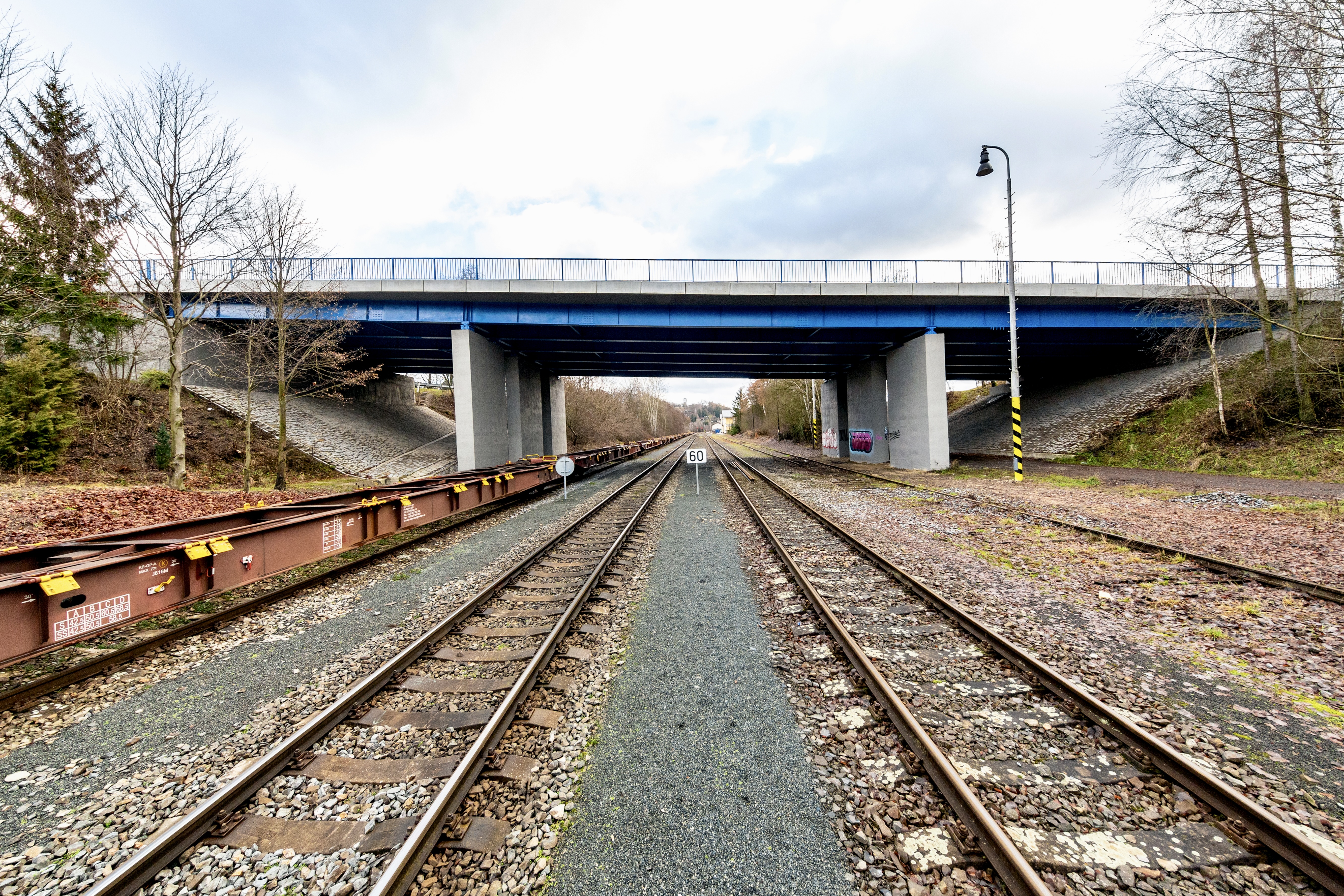 Silnice II/237, Nové Strašecí – oprava mostu nad tratí - Road and bridge construction