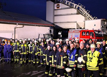 Proben für den Ernstfall: Feuerwehrübung bei SWIETELSKY in Nußdorf - DE