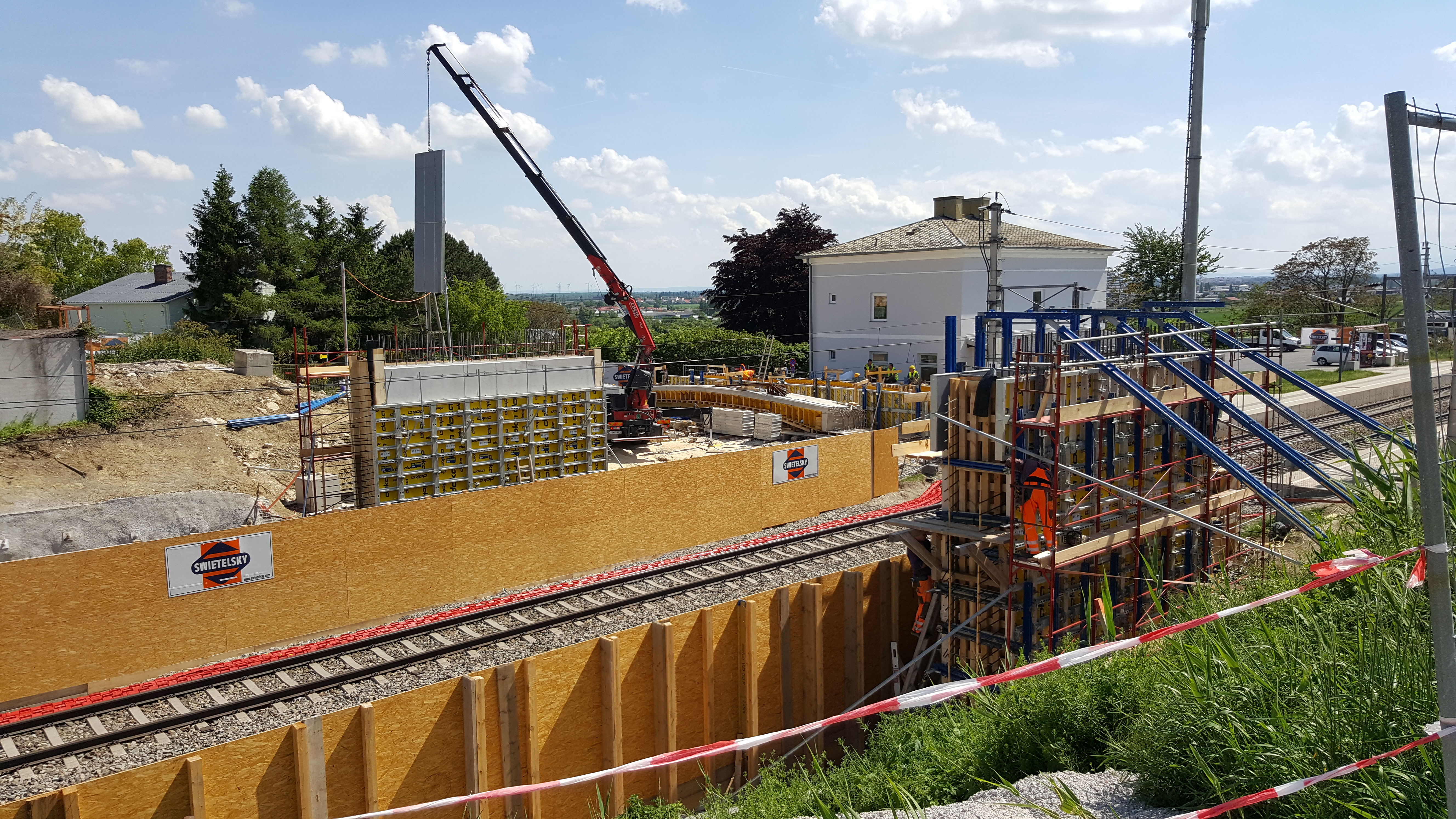 Überfahrtsbrücke Kottingbrunn - Road and bridge construction