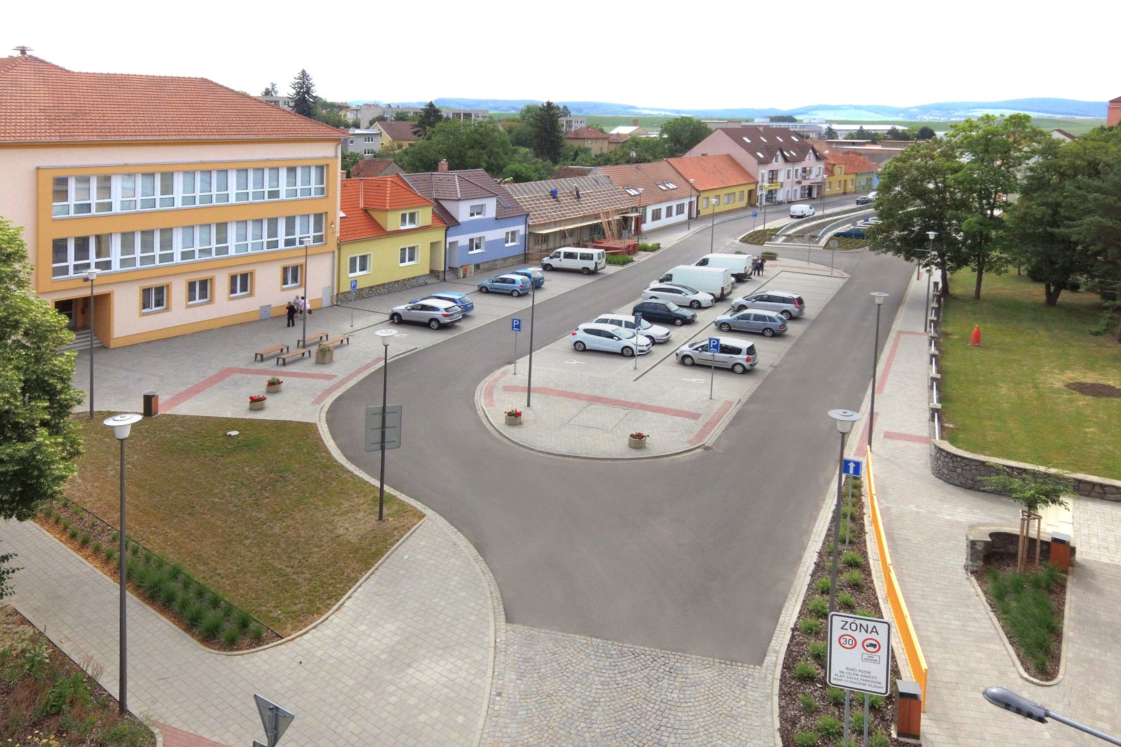 Ždánice – úprava náměstí - Road and bridge construction