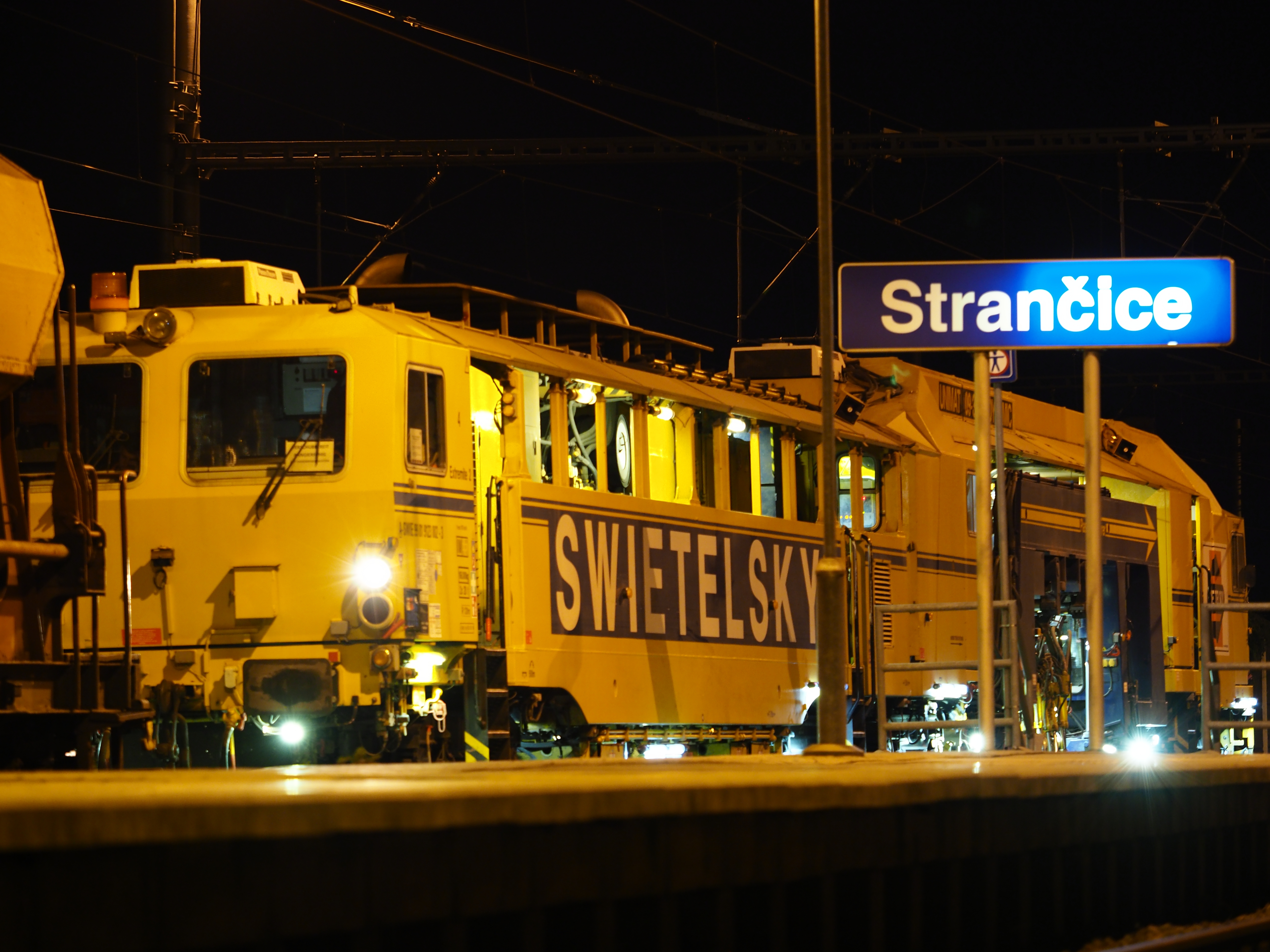 Oprava traťového úseku Hostivař–Votice - Railway construction