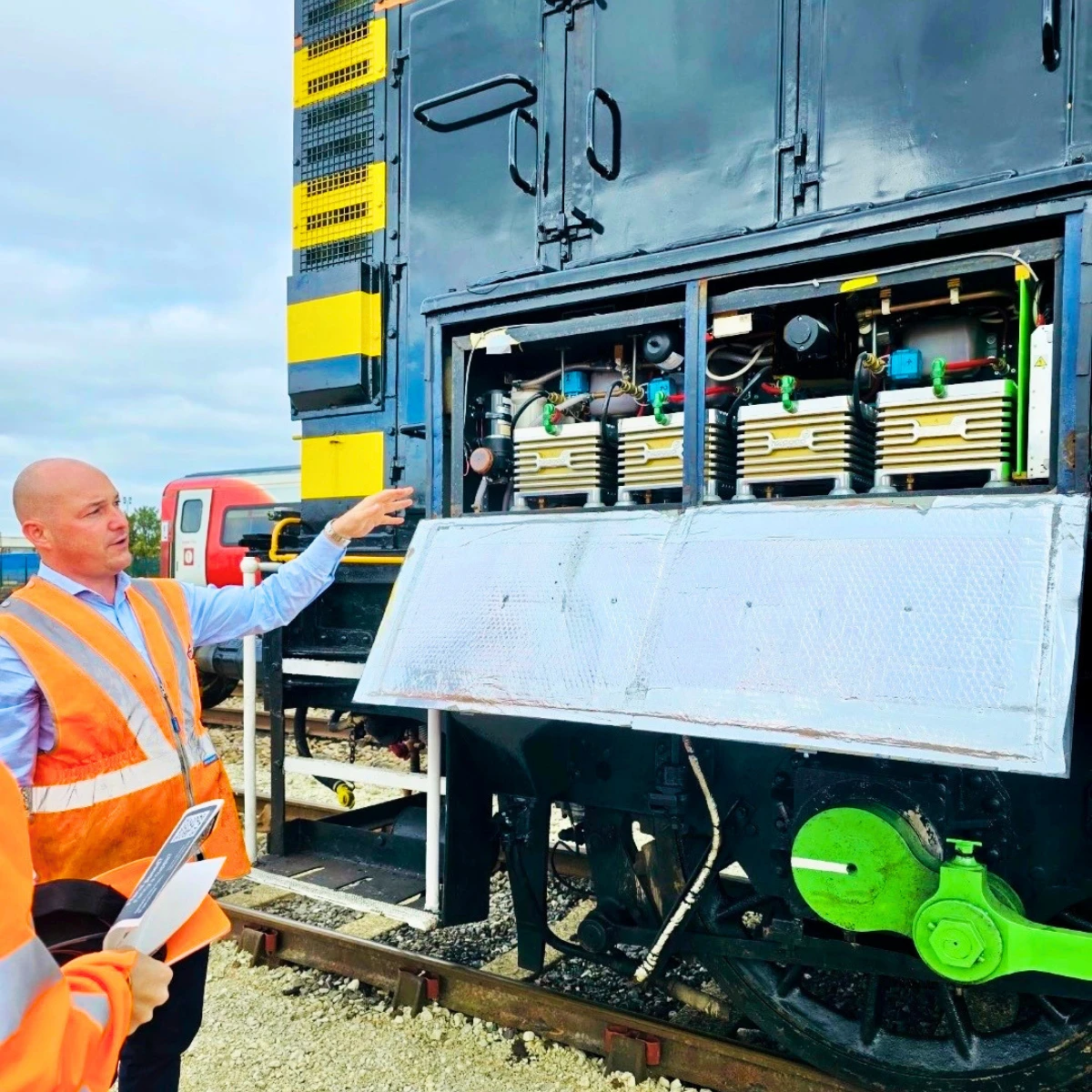 Copy Of Blue And Green Modern Gradient Technology Presentation (Linkedin Post) (22)