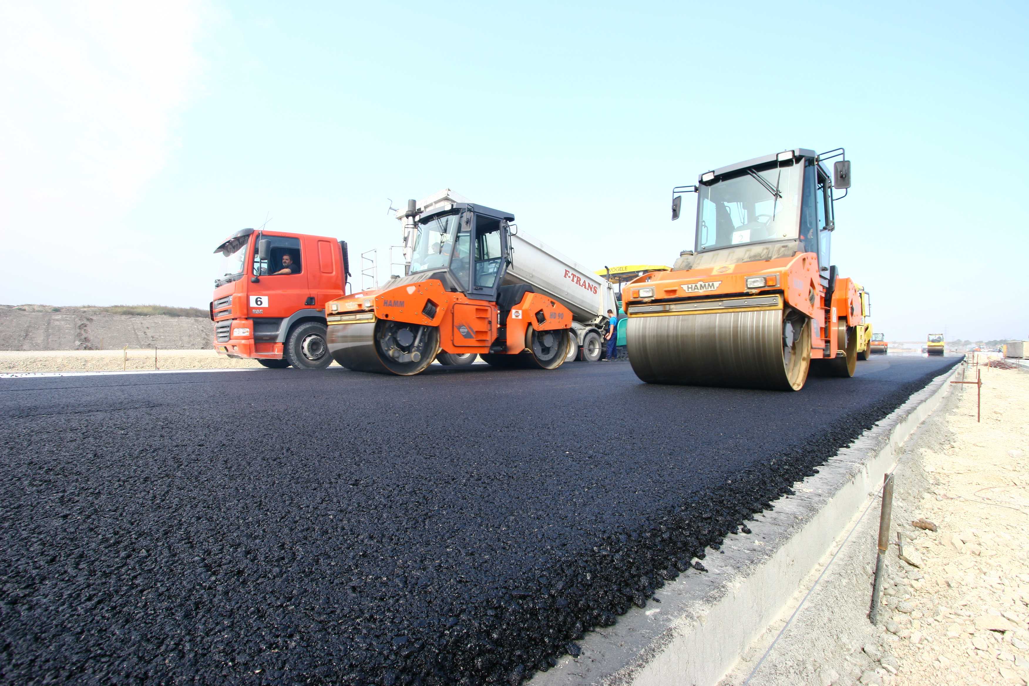 M6 autópálya  - Road and bridge construction