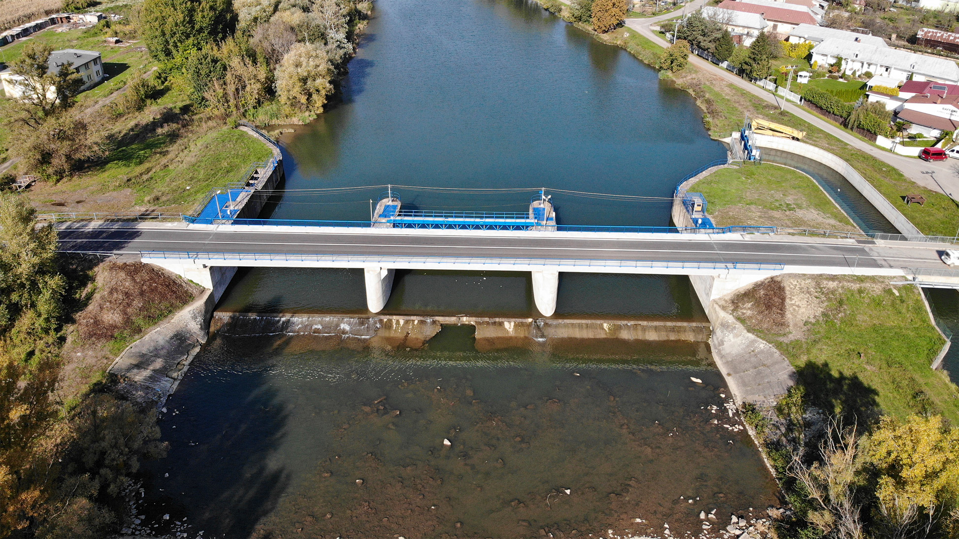 Výstavba mostov, Krivostany - Road and bridge construction