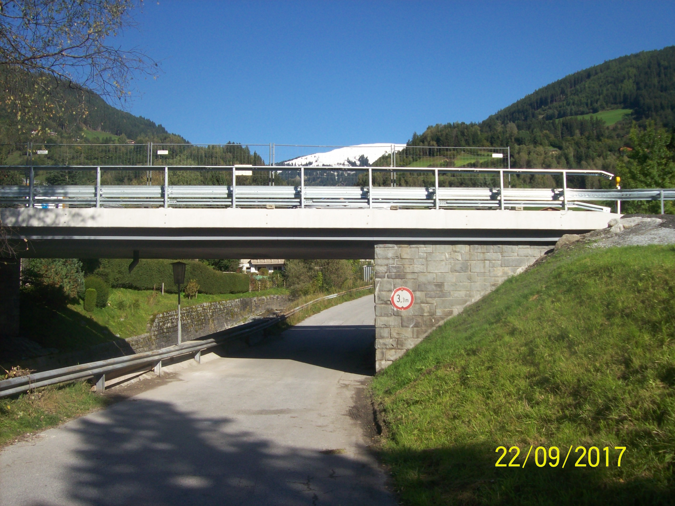 Mühlbachbrücken B165 in Mühlbach im Pinzgau - Road and bridge construction