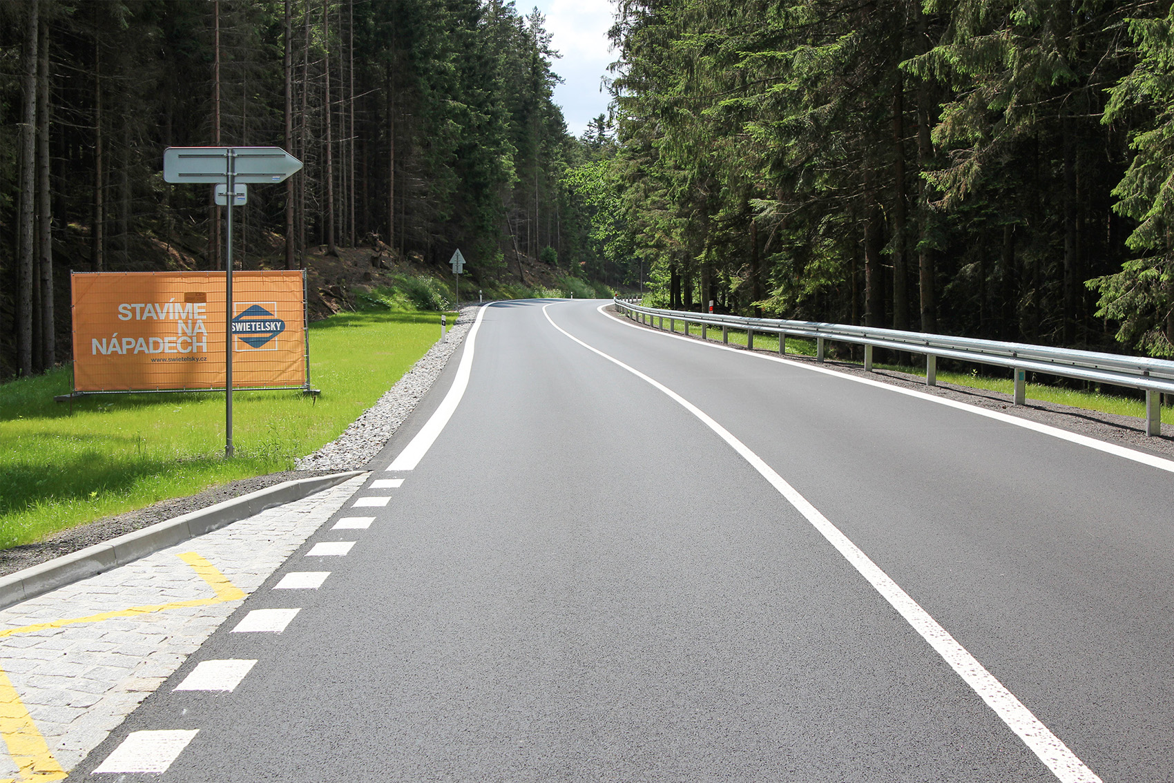 Rekonstrukce vozovky, Radešov - Road and bridge construction