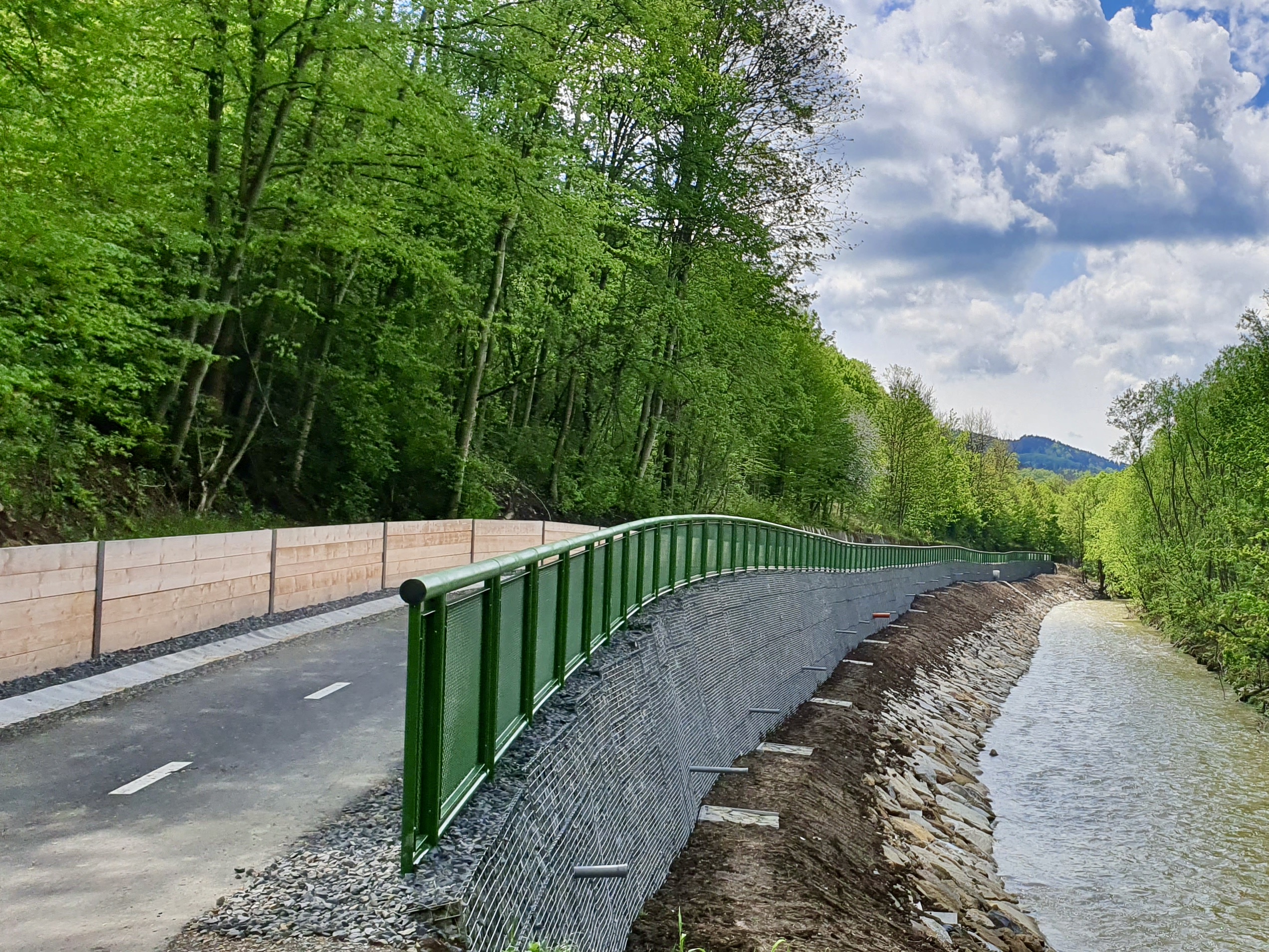 Cyklostezky Hornolidečska - Road and bridge construction
