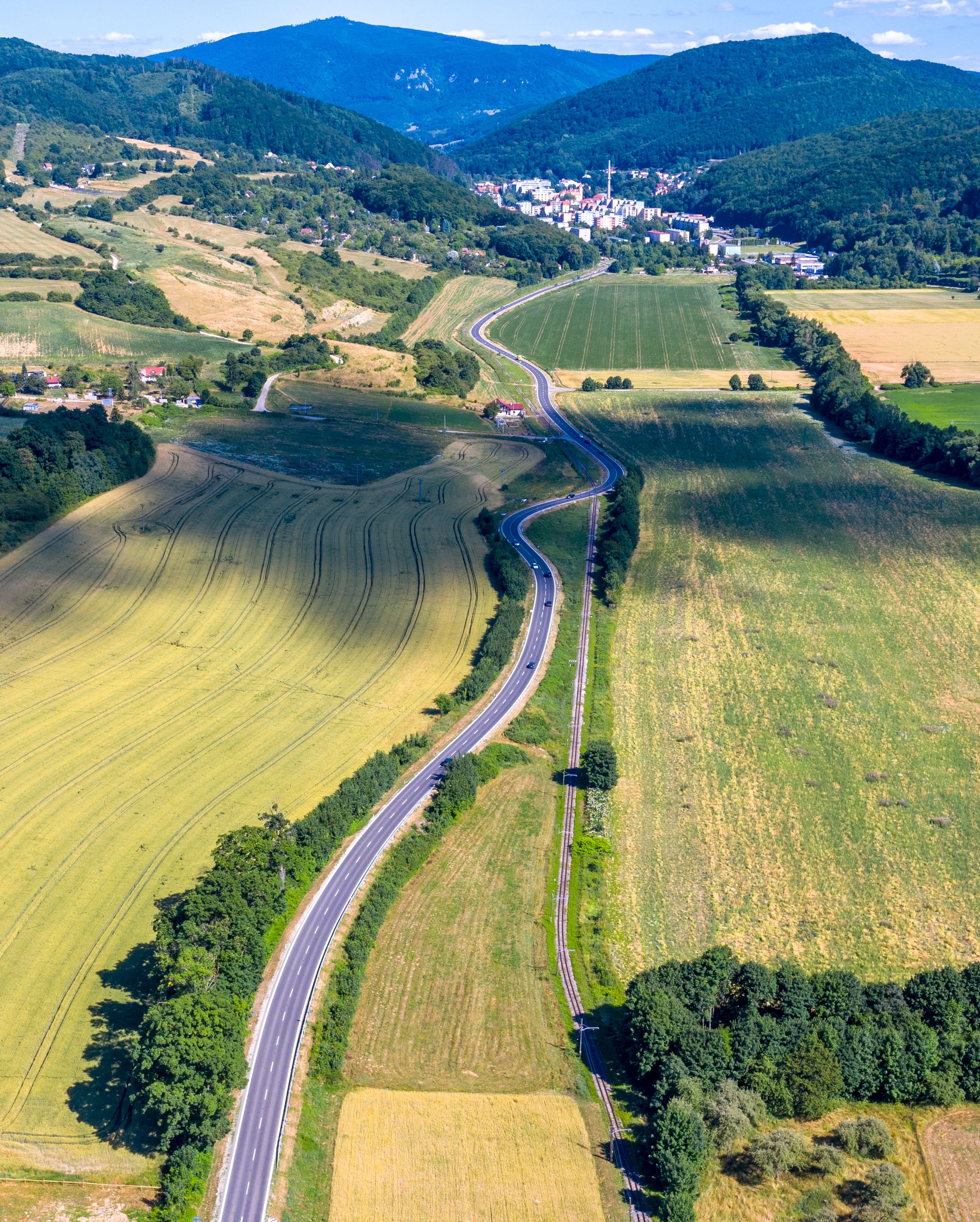 Oprava cesty II/516 - Road and bridge construction