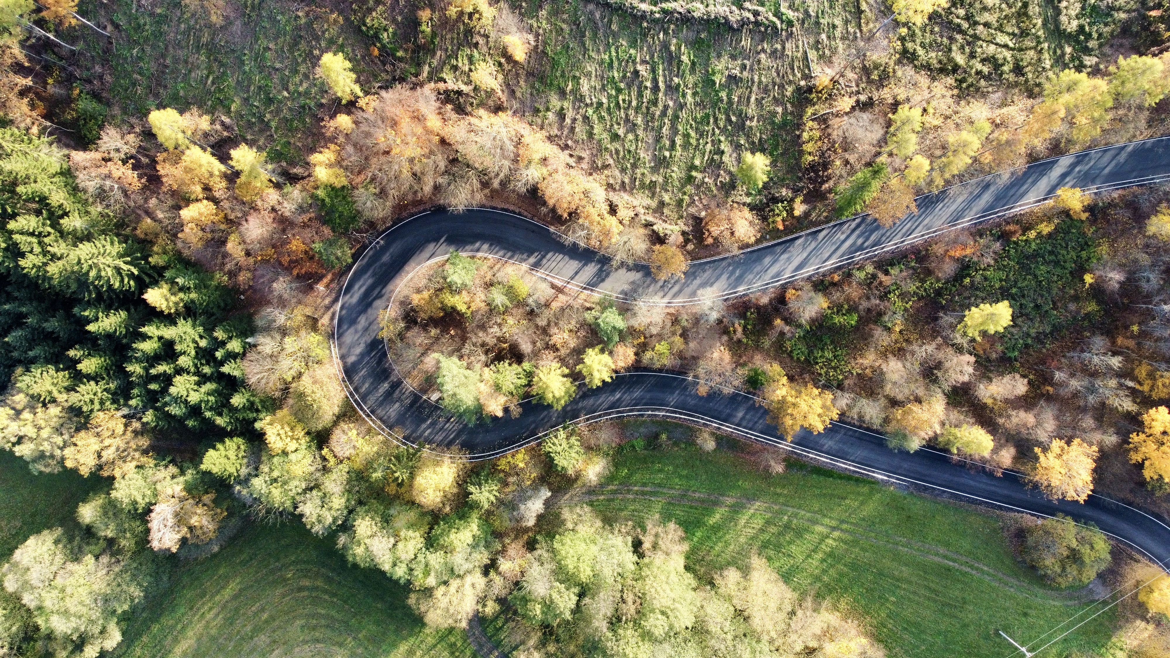 Silnice III/37365 a III/37367 – rekonstrukce úseku Křtiny–Březina - Road and bridge construction