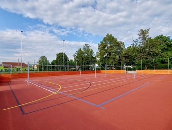 Rekonstrukce sportovního areálu základní školy v Horažďovicích - CZ