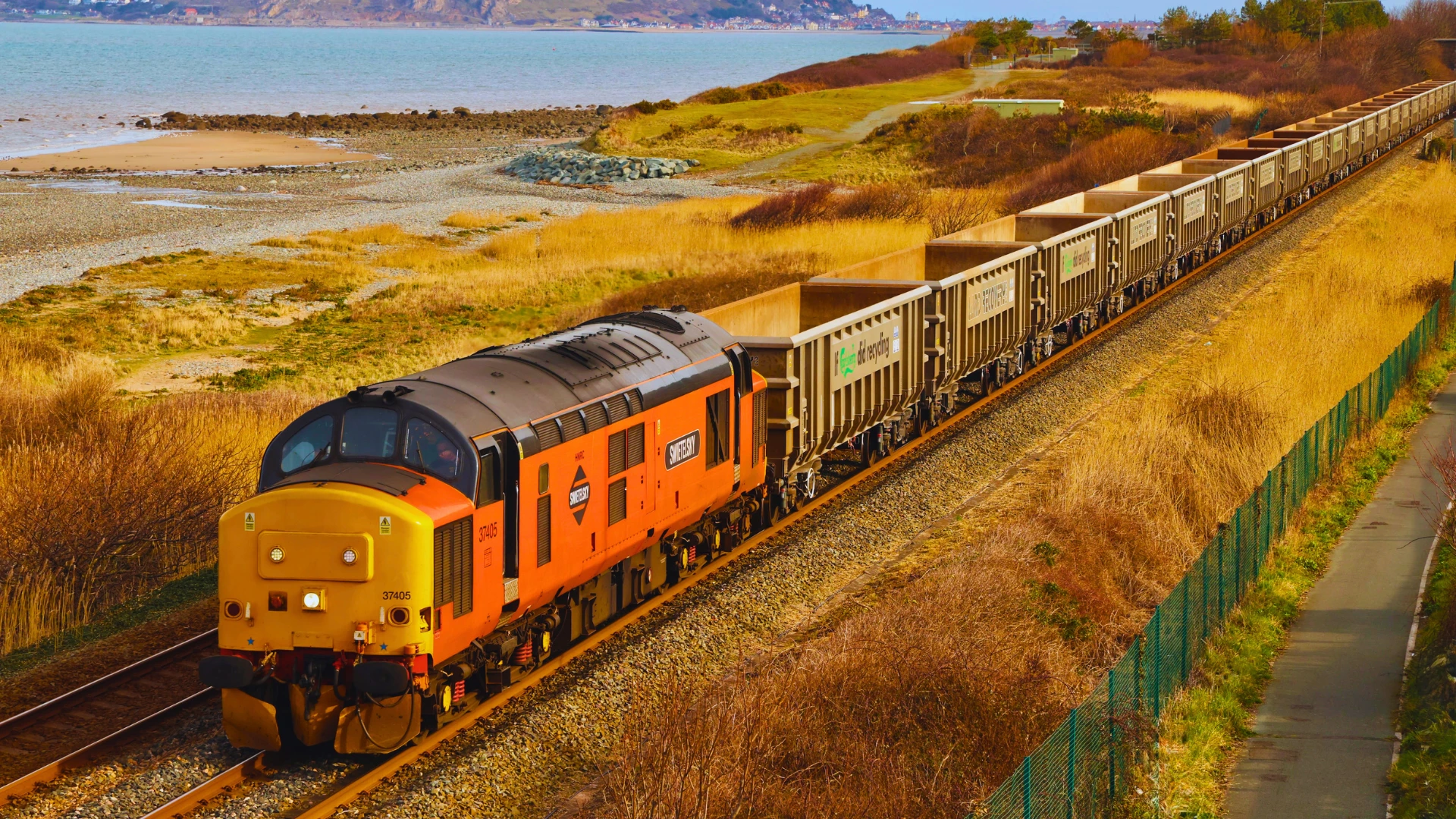 Blue And White Modern Business Project Presentation (14)