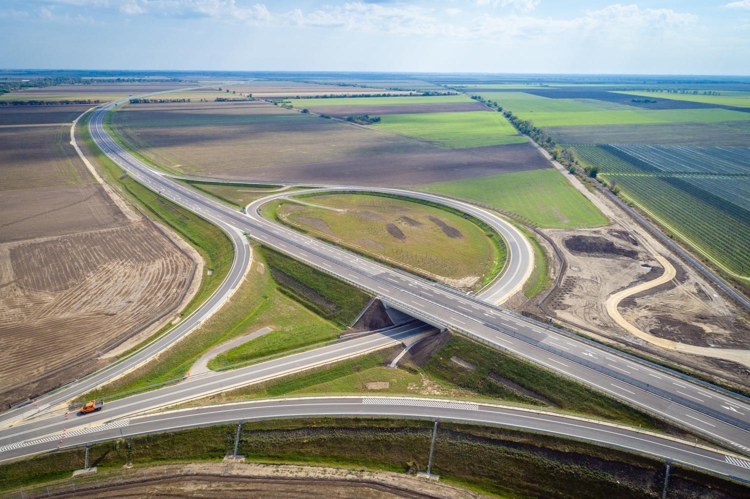 Útépítés, Tiszakürt - Road and bridge construction