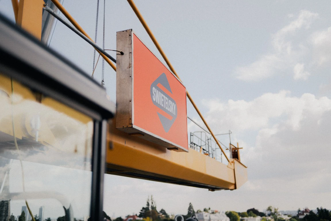 20251009 Armbrustergasse Kranaufbau ©Swietelsky AG 146 (Mittel)