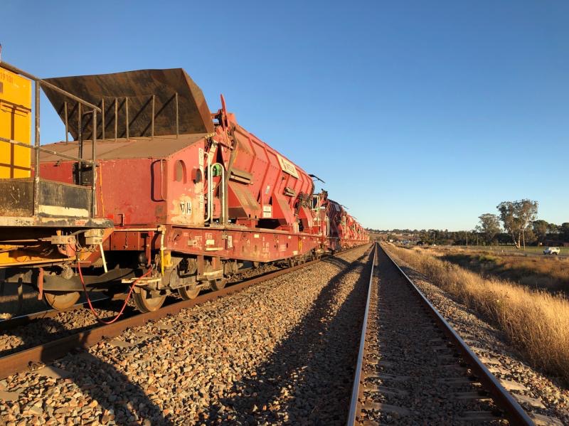 ARTC Hunter Valley Ballast Cleaning - Railway construction