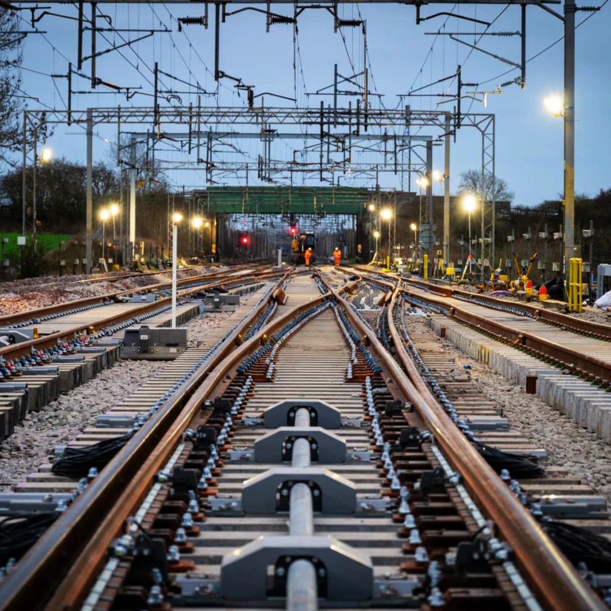 Copy Of Blue And Green Modern Gradient Technology Presentation (Linkedin Post) (1)