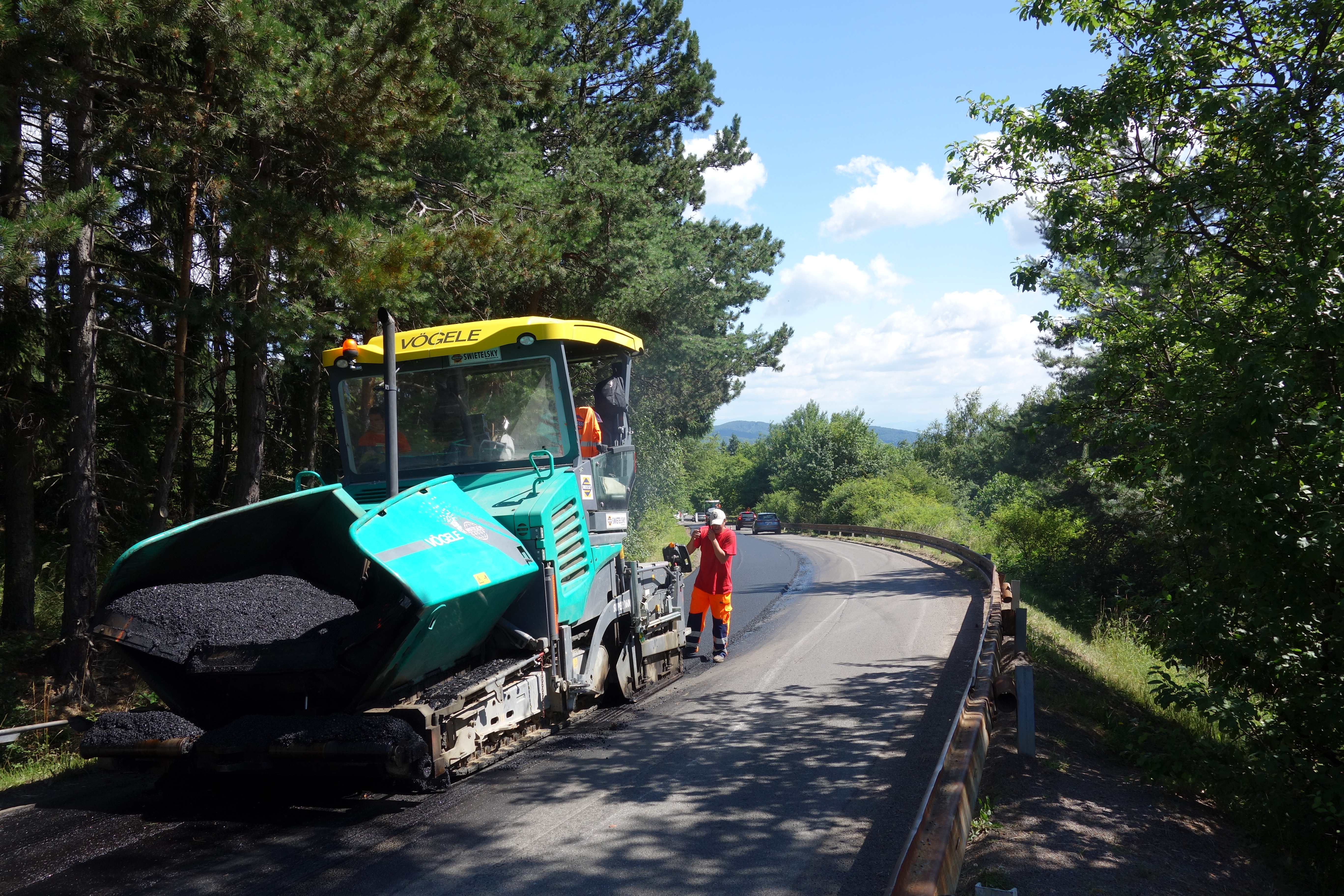 Rekonštrukcia cesty Banská Štiavnica - križovatka - Road and bridge construction