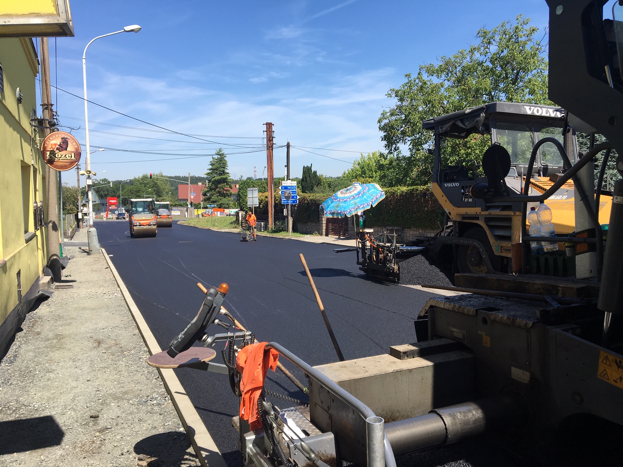 Silnice II/101 – rekonstrukce průtahu obcí Úvaly - Road and bridge construction