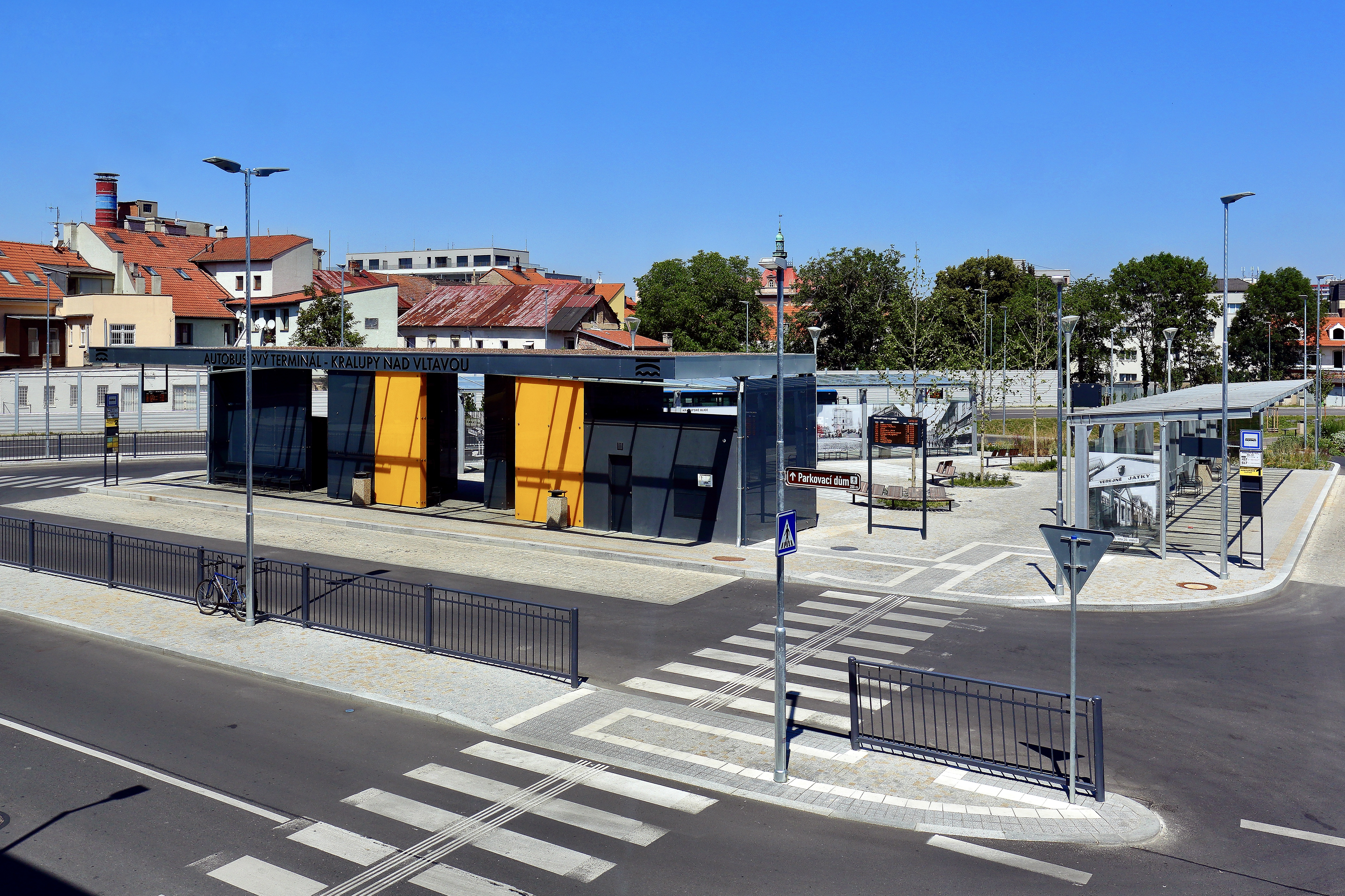 Kralupy nad Vltavou – terminál autobusového nádraží - Road and bridge construction
