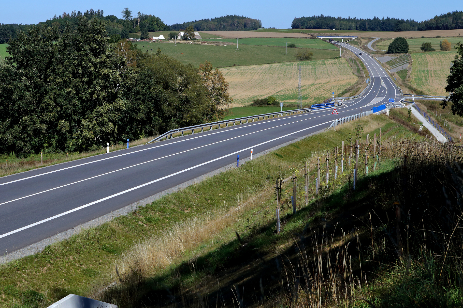 Silnice I/34 – výstavba úseku Ondřejov–Božejov–Pelhřimov - Road and bridge construction