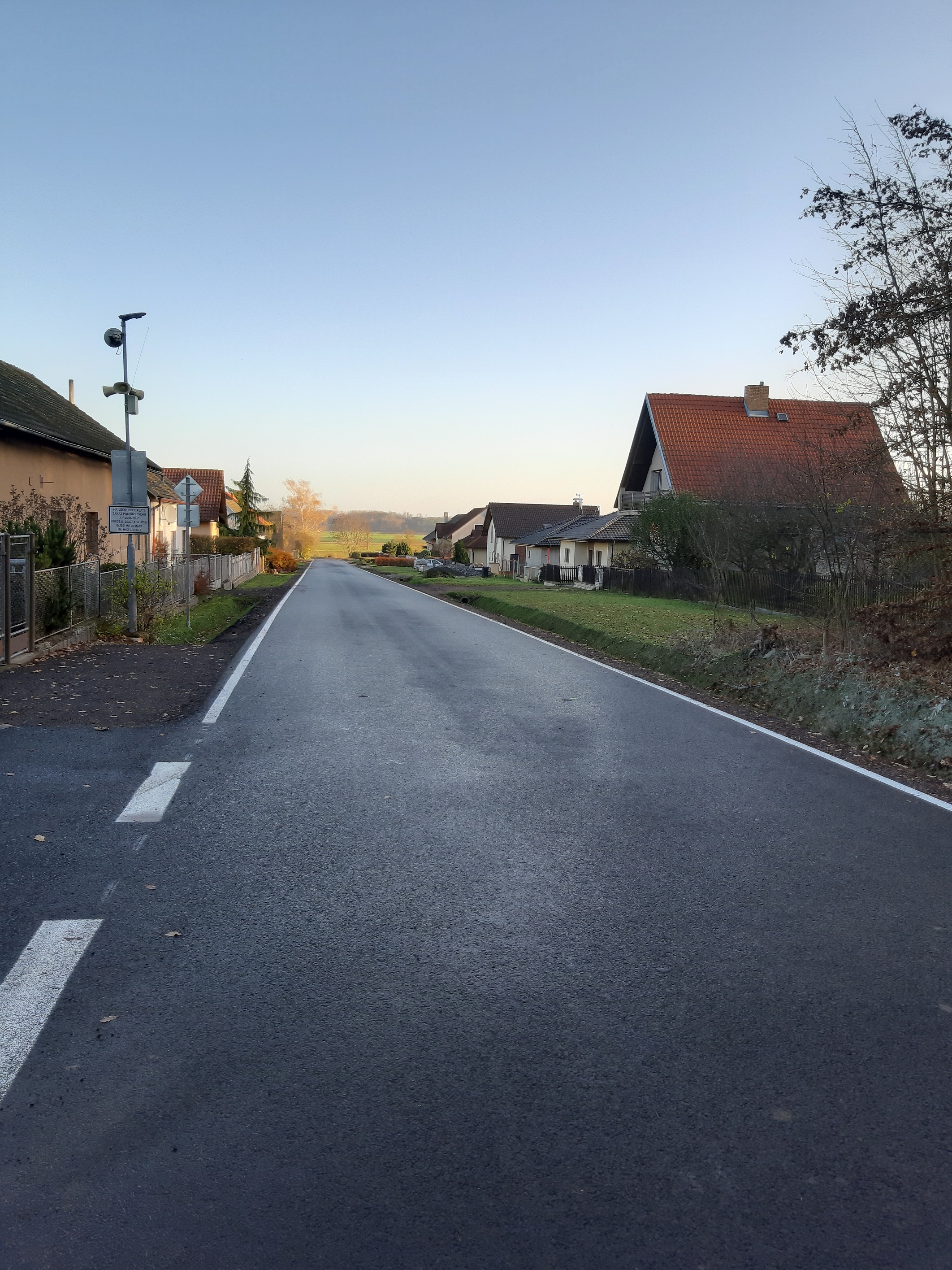 Silnice III/35826 – rekonstrukce silnice u Chacholic  - Road and bridge construction